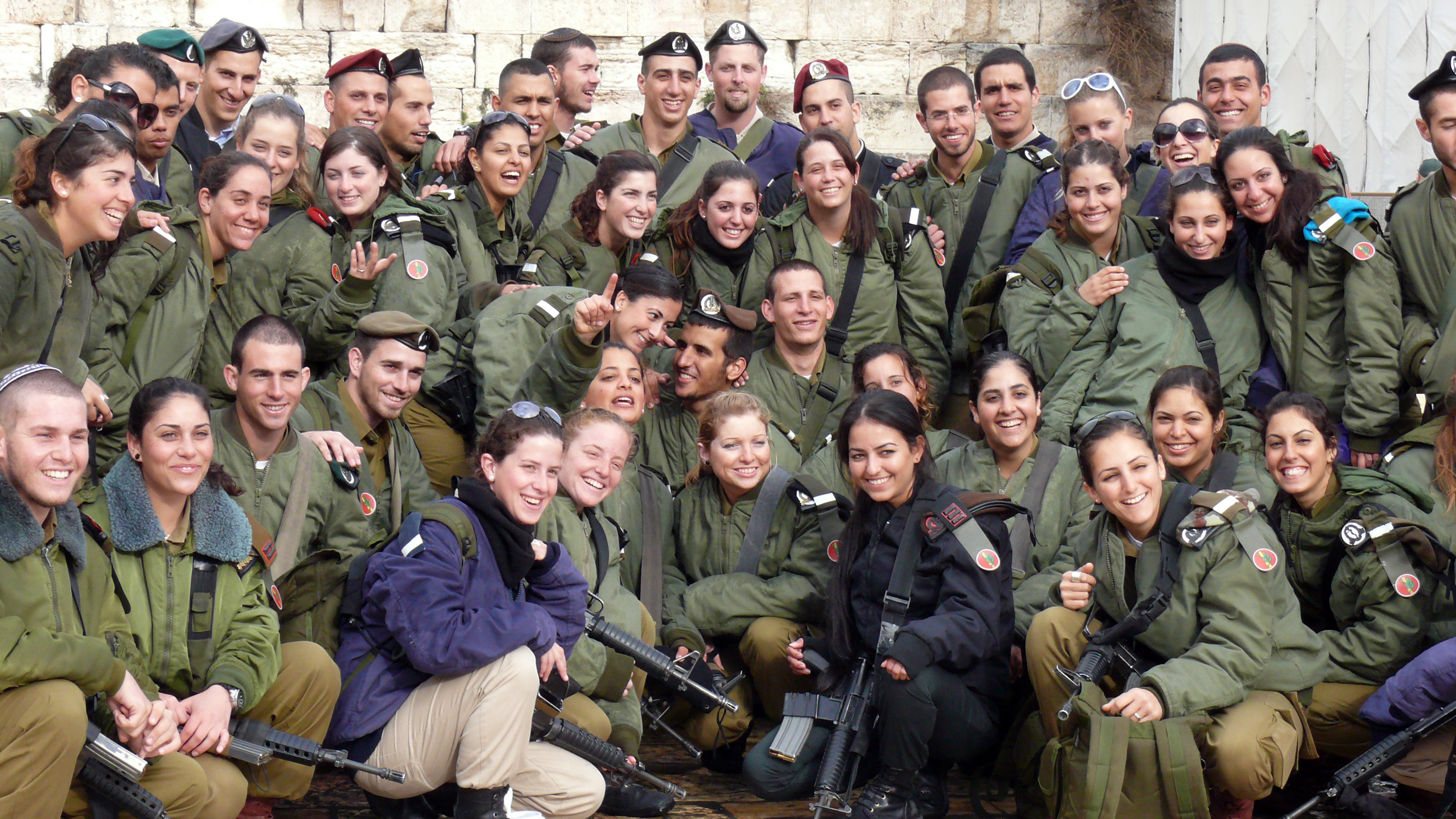 Israelische Soldatinnen Zeigen Ihre ärsche